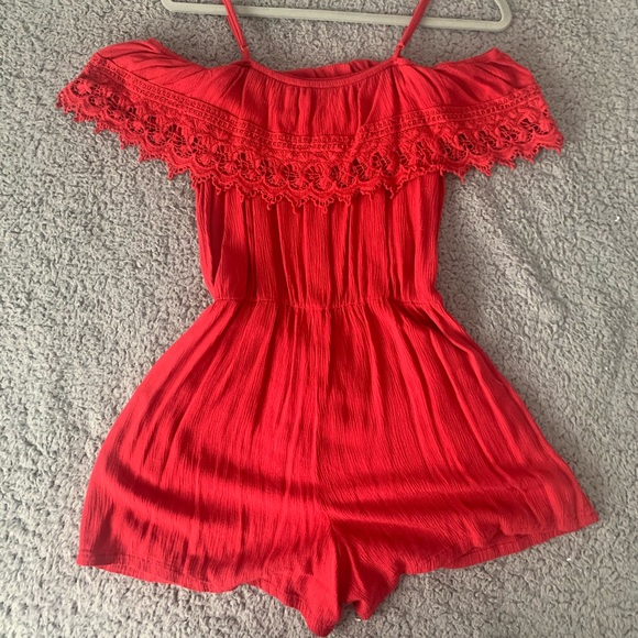 Off shoulder red romper❤️ - Picture 2 of 7